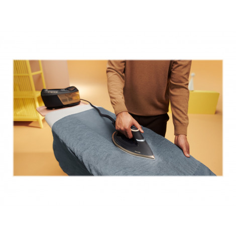Philips Steam Station | PSG6064/80 6000 Series PerfectCare | 2400 W | 1.8 L | 8 bar | Auto power off | Vertical steam function |