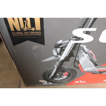 SALE OUT. Ninebot by Segway Kickscooter ZT3 Pro E, Black | Segway Ninebot Kickscooter ZT3 Pro E | 1600 W | 25 km/h | 11 " | 24 m