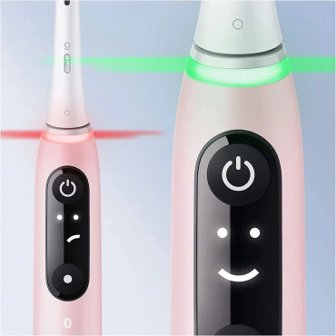 Oral-B Toothbrush + Travel Case | iO6 | Rechargeable | For adults | Number of brush heads included 1 | Number of teeth brushing 