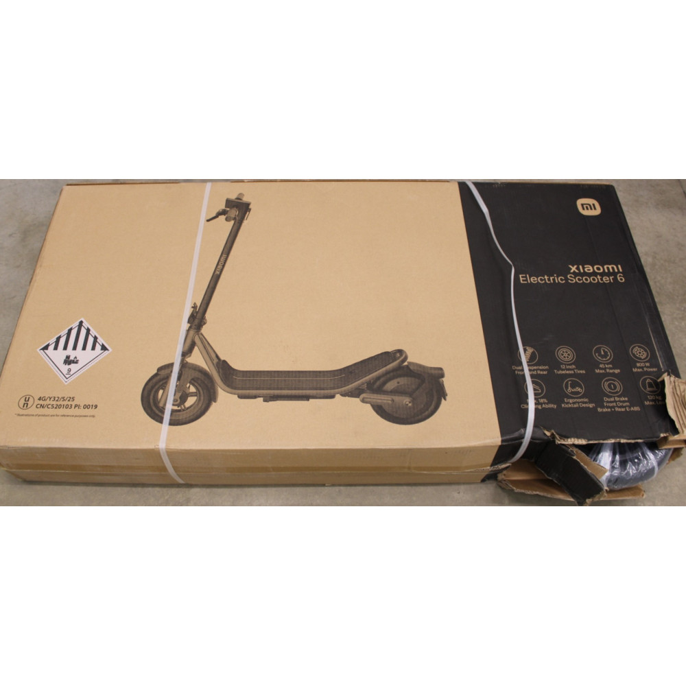 SALE OUT. Xiaomi Electric Scooter 6 GL | Xiaomi 24 month(s) | DAMAGED PACKAGING AND PAINT (FRONT - LEFT AND RIGHT SIDE)