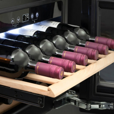 Caso | Wine Cooler | WineDeluxe E 18 | Energy efficiency class G | Built-in | Bottles capacity 18 bottles | Cooling type Compres