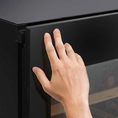 Caso | Wine Cooler | WineDeluxe E 18 | Energy efficiency class G | Built-in | Bottles capacity 18 bottles | Cooling type Compres