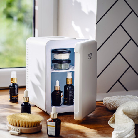 Mini Refrigerator | AD 8084 | Adler Free standing | Height 27 cm | Larder | Fridge net capacity 4 L | Grey