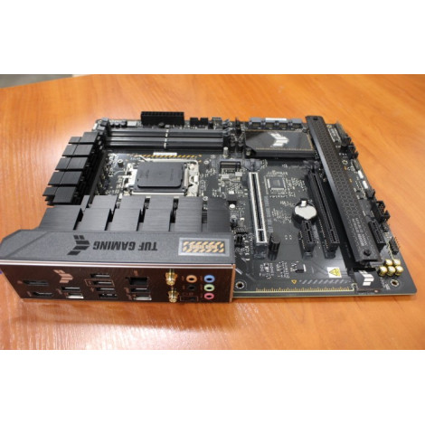 SALE OUT. | Asus TUF GAMING B650-PLUS WIFI | Processor family AMD | Processor socket AM5 | DDR5 DIMM | Memory slots 4 | Supporte