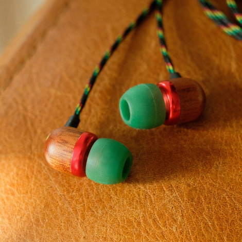 Marley Wired Earbuds | Smile Jamaica | Built-in microphone | USB Type-C | Rasta
