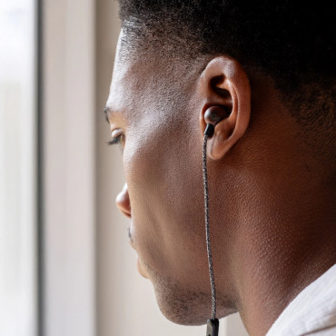 Marley Wired Earbuds | Smile Jamaica | Built-in microphone | USB Type-C | Signature Black
