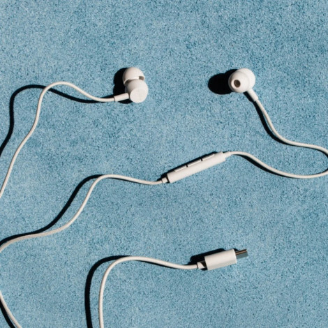Sudio Earbuds | V3 | USB-C | In-ear | Microphone | Grey White