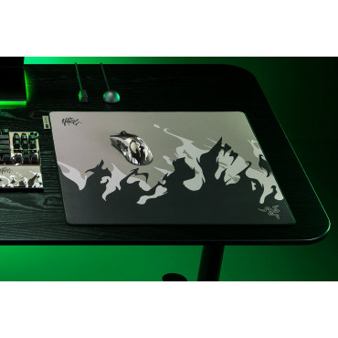 Razer Gaming Mouse Mat, Large | Gigantus V2 Pro | NiKo Edition