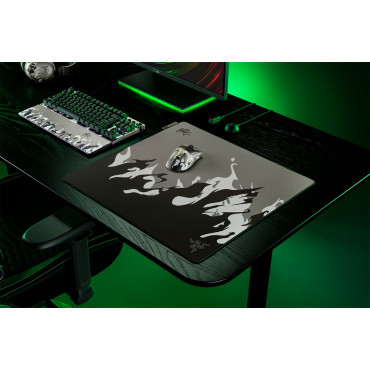 Razer Gaming Mouse Mat, Large | Gigantus V2 Pro | NiKo Edition