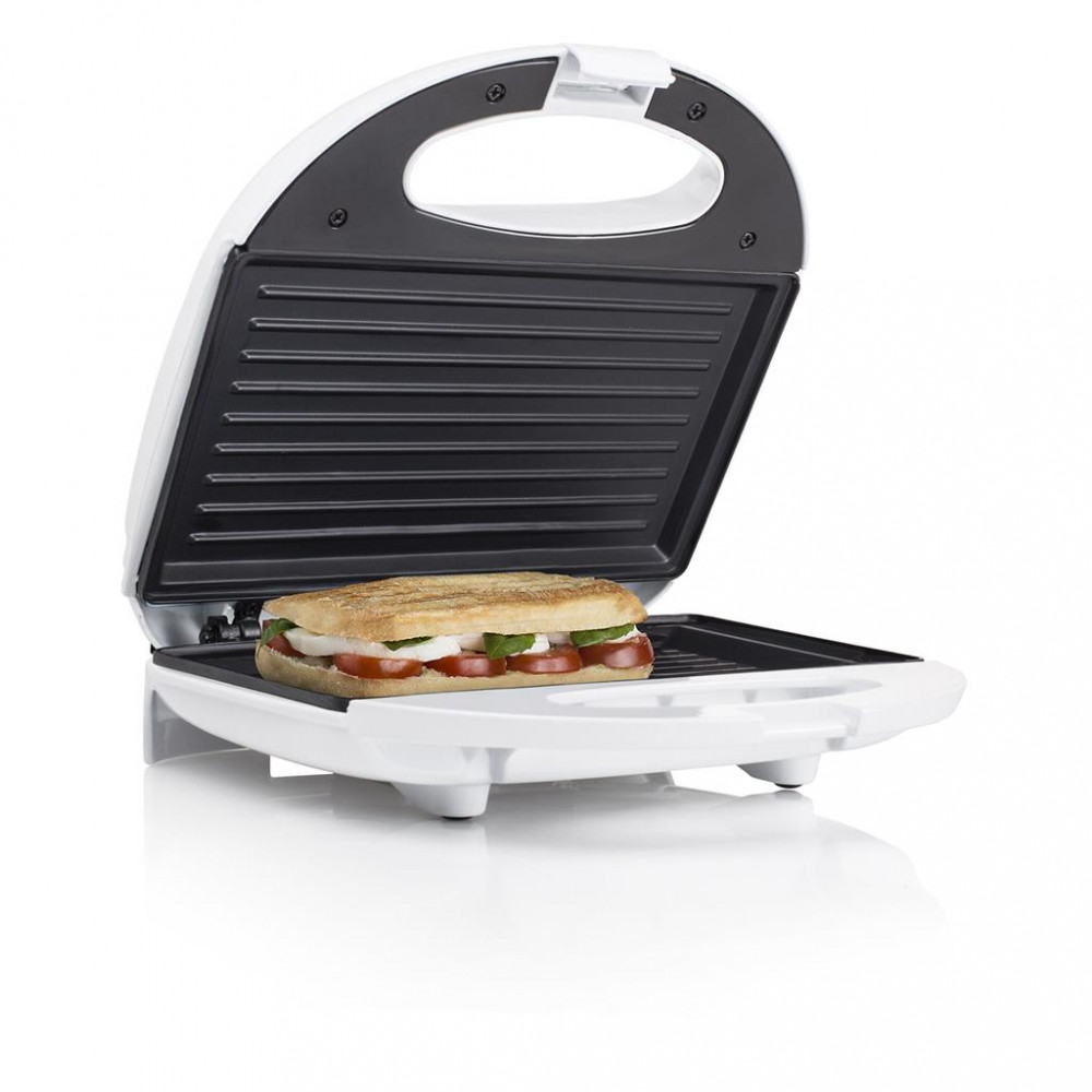 Tristar Sandwich maker SA-3050 750 W, Number of plates 1, Number of pastry 2, White